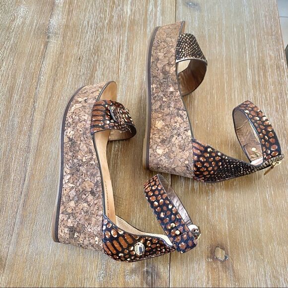 Adolfo Dominguez  hairy leather  wedges sandals 8 - Picture 2 of 7